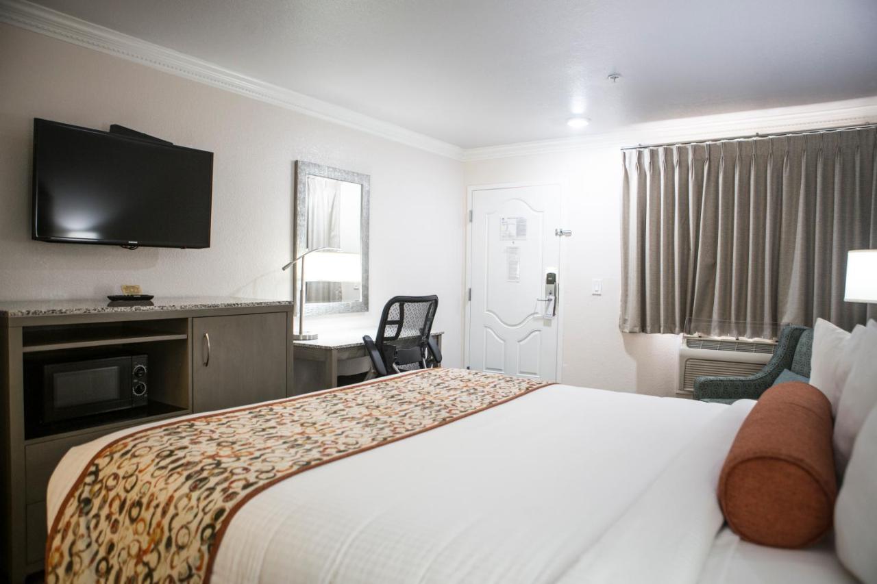 Hotel Aria Mountain View Bagian luar foto
