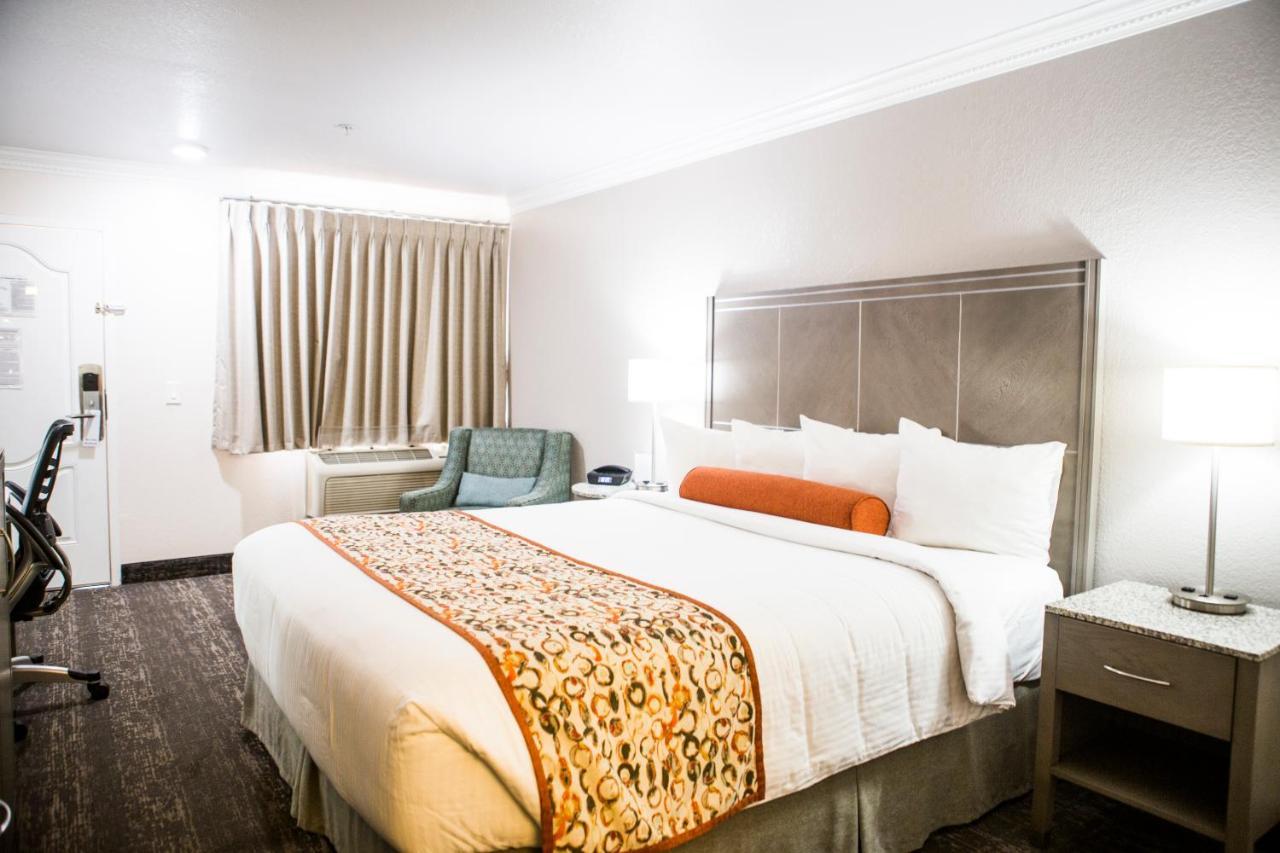Hotel Aria Mountain View Bagian luar foto