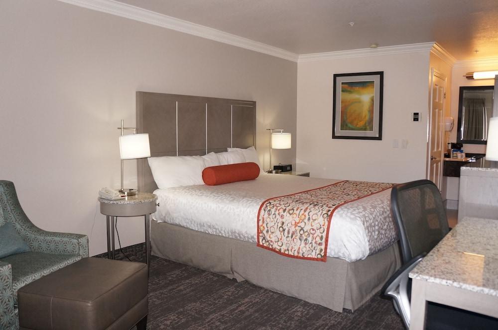 Hotel Aria Mountain View Bagian luar foto