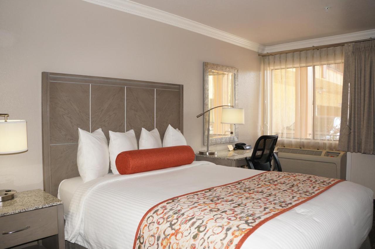 Hotel Aria Mountain View Bagian luar foto