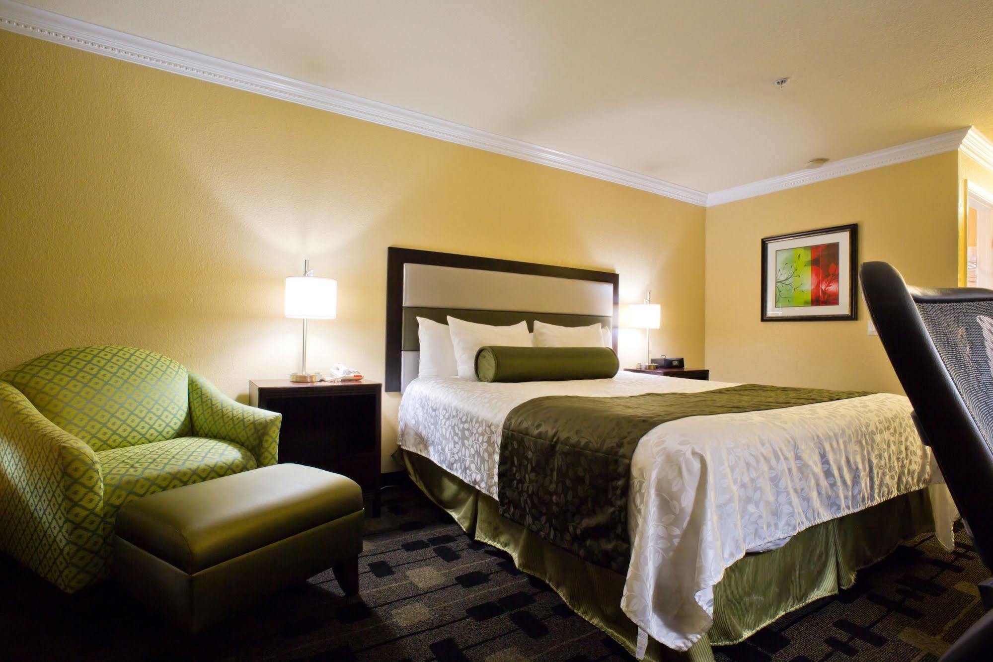 Hotel Aria Mountain View Bagian luar foto